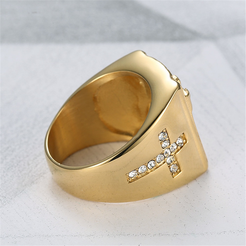 zwanger fusie Dag Mens Gold Colored Christian Jesus Cross Ring in Titanium Steel with Crystals